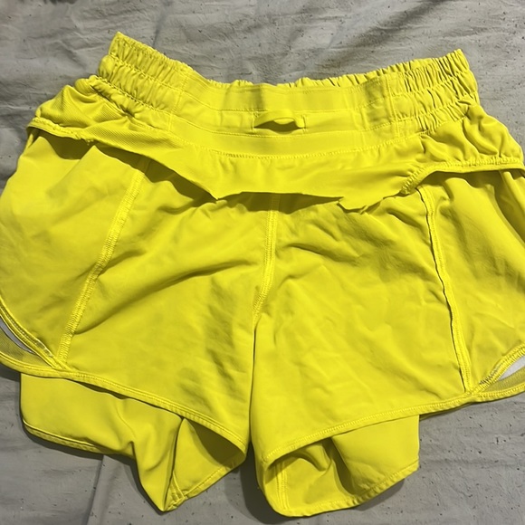 Lululemon shorts - Picture 6 of 6